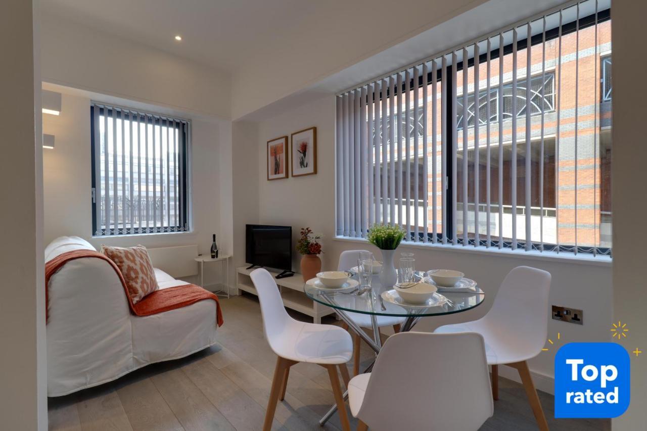 La Casa Suites Slough Kültér fotó